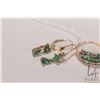 Image 2 : 14kt yellow gold ring set with Zambian emeralds and diamond, size 8.75 and a pair of co-ordinating 1