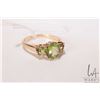 Image 1 : 10kt yellow gold and peridot gemstone ring, size 8.75