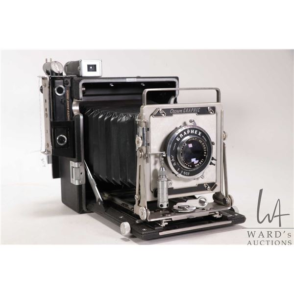 Crown Graflex Crown Graphic bellows camera with Kalart synchronized range finder and fitted with Gra