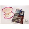 Image 1 : Strand of vintage imitations pearls in velvet clam shell and a selection of vintage and antique jewe