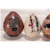 Image 2 : Four African made, hand carved stone eggs