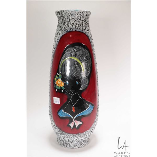 Vintage 1960's Melior Italian art pottery vase with "fat lava" and sgrafitto decoration featuring a 