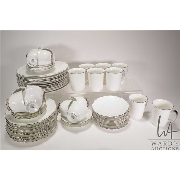 Selection of Aynsley "Spring Crocus" china dinnerware including settings for twelve of 10" dinner pl