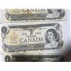 Image 18 : 18 Bank of Canada $1 Notes Queen Elizabeth II 1954 Series
