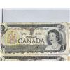 Image 2 : 18 Bank of Canada $1 Notes Queen Elizabeth II 1954 Series