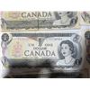 Image 11 : 22 Canadian One Dollar Banknotes, 1954 Series
