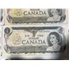 Image 14 : 22 Canadian One Dollar Banknotes, 1954 Series