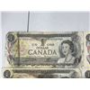 Image 2 : 22 Canadian One Dollar Banknotes, 1954 Series