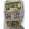 Image 5 : Australian and British Banknote Collection: 1 Pound, 5 Pounds