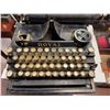 Image 2 : Royal Standard Manual Typewriter Early Model