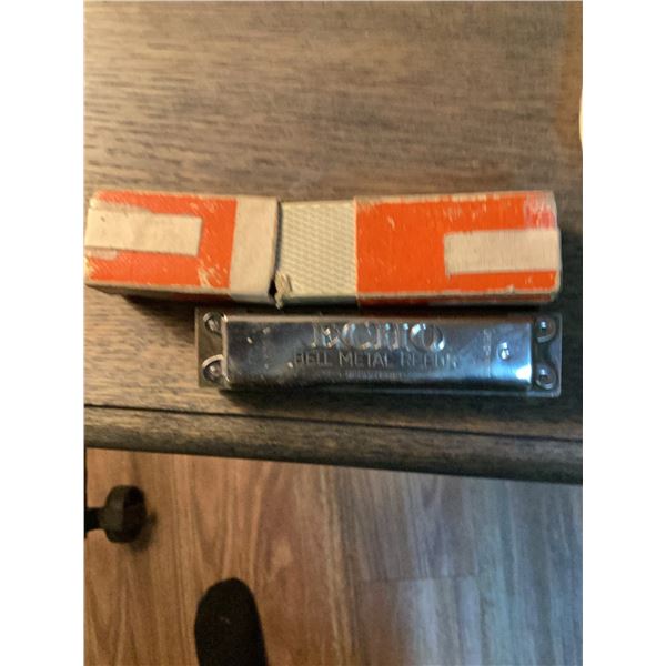 Hohner Echo Bell Metal Reeds Harmonica and Corn Cob Pipe