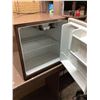 Image 2 : Royal Reserve Labatt Mini Fridge With Freezer Compartment