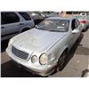 Image 1 : 2000 Mercedes-Benz CLK320