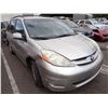 Image 2 : 2006 Toyota Sienna
