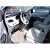 Image 5 : 2011 Toyota Sienna