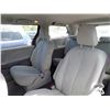 Image 6 : 2011 Toyota Sienna