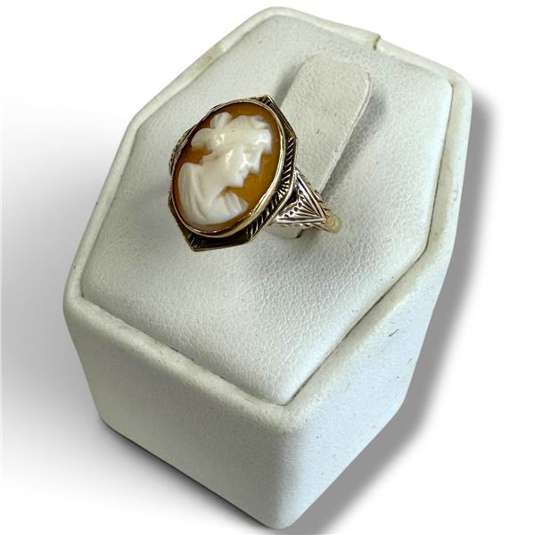 Vintage 10KT Gold "Birks Dingwall" Cameo Ring - Size 5 - Face of the ring is 11 x 14mm (Total weight