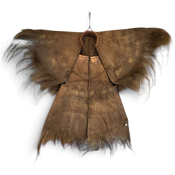 Traditional Chinese Suoyi Straw Rain Cape, Intricate Weave, 40x49 Inches