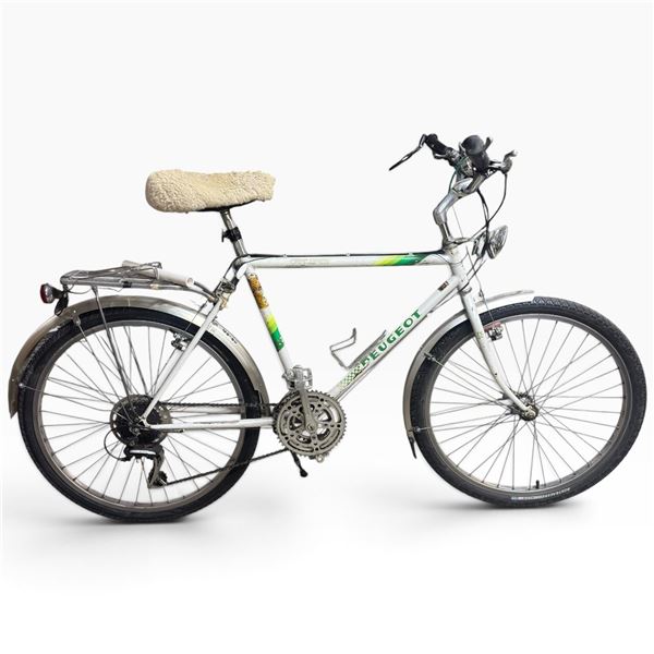 Peugeot Orient Express Bicycle with Shimano Acera & Bontrager Tires