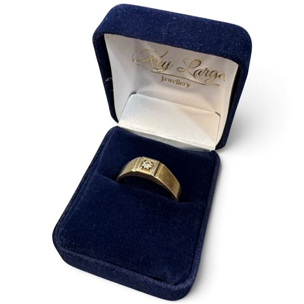 10K Yellow Gold 0.10 Carat Diamond Square-Top Ring, Size 11 (5.8 mm Wide), 4.2 Grams