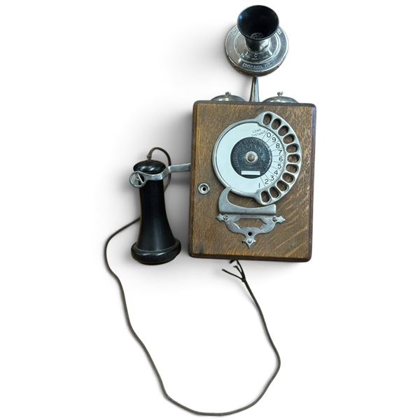 Automatic Electric Co. Chicago Long Distance Dial Wooden Telephone & Receiver