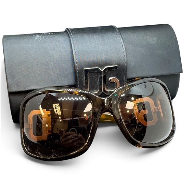 Dolce & Gabbana DG4005 Oversized Tortoise & Gold-Tone Logo Sunglasses w/Case - Gently used