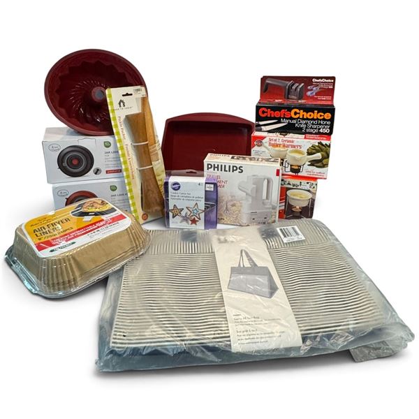 Assorted Kitchen & Household Lot with Philips TS8000 Steamer, Chef'sChoice 450 & Bakeware