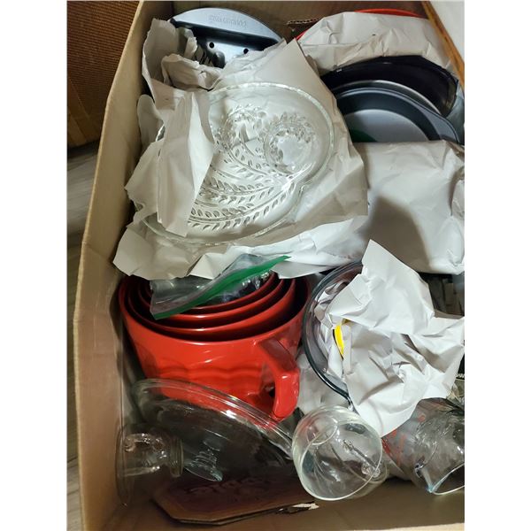 Huge Box of Kitchen Goods - Large Mixing Bowl Set, Glass Measuring Cups, Bake Pans and more