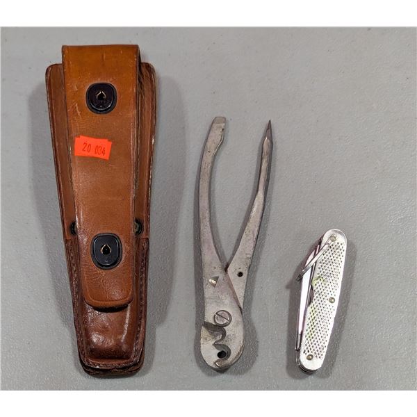 VTG Military Tool Lot w/ Camillus Pocket Knife, Pliers & Leather Sheath