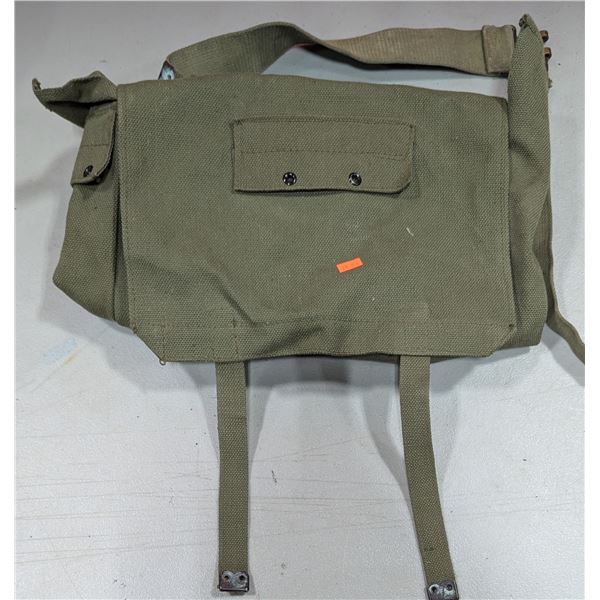 VTG Canadian Army 1951 Pattern OD Canvas Large Pack w/ Shoulder Strap