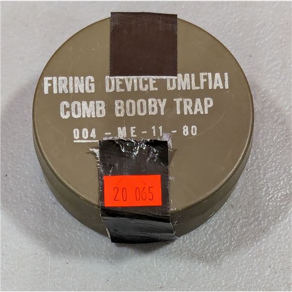 VTG 1980 DMLF1A1 Military Training Booby Trap Firing Device Tin