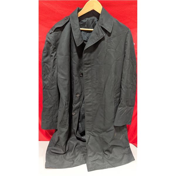 VTG 1969 Canadian Forces Croydon Mfg. Men's Military Raincoat