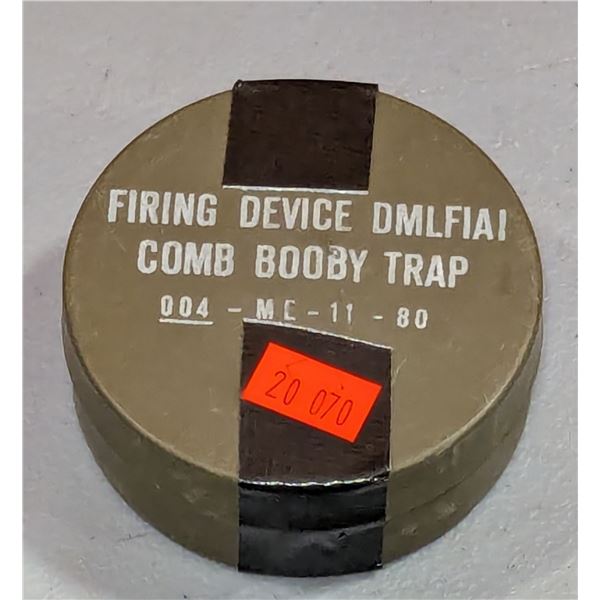 VTG 1980 DMLF1A1 Military Training Booby Trap Firing Device Tin