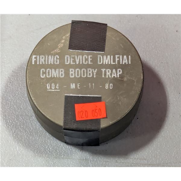 VTG 1980 DMLF1A1 Military Training Booby Trap Firing Device Tin