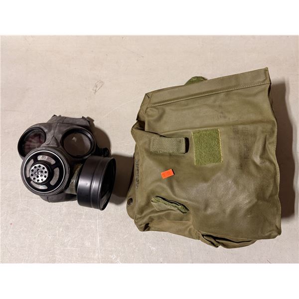 VTG Canadian Military Surplus Gas Mask w/ Canvas Carrier Bag