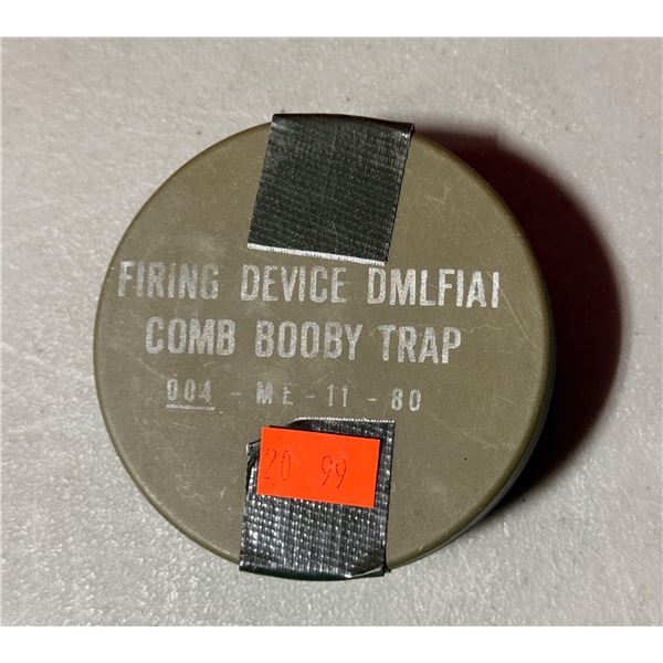 VTG 1980 DMLF1A1 Military Training Booby Trap Firing Device Tin