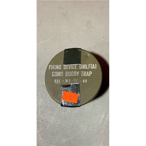 VTG 1980 DMLF1A1 Military Training Booby Trap Firing Device Tin
