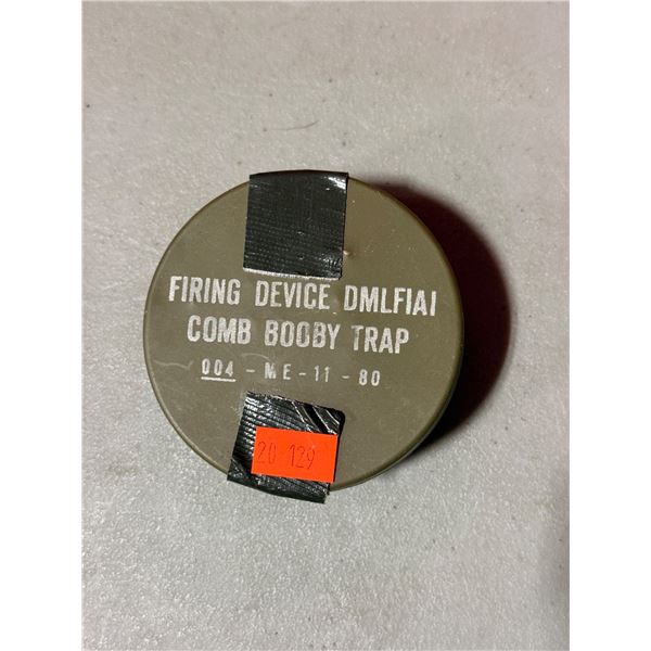 VTG 1980 DMLF1A1 Military Training Booby Trap Firing Device Tin