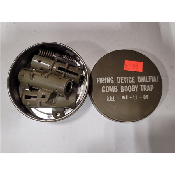 VTG 1980 DMLF1A1 Military Training Booby Trap Firing Device Tin
