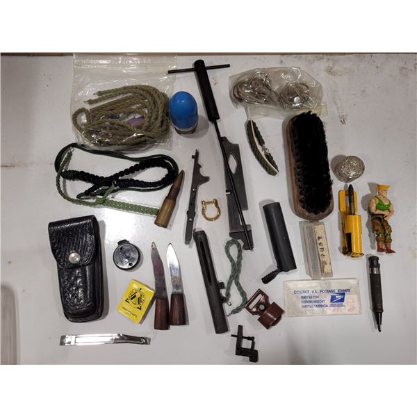 VTG Mixed Military & Collectibles Lot w/ 1993 Guile Figure, Knives & More