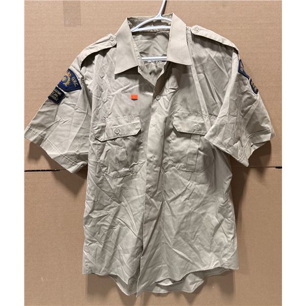 VTG 1985 RCMP/GRC Khaki Short Sleeve Uniform Shirt w/ Shoulder Patch
