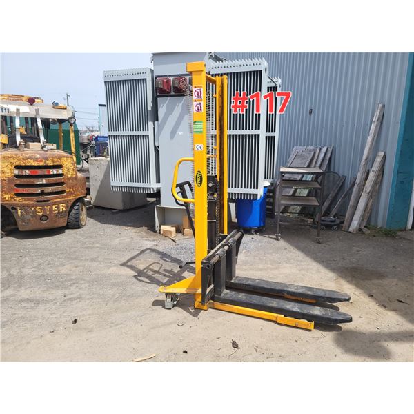 APPOLLO Manual Hydraulic Stacker