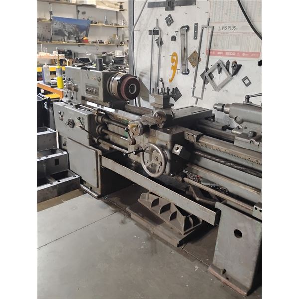 TOS SN 40 Lathe 16" x 80" with Taper Attachment