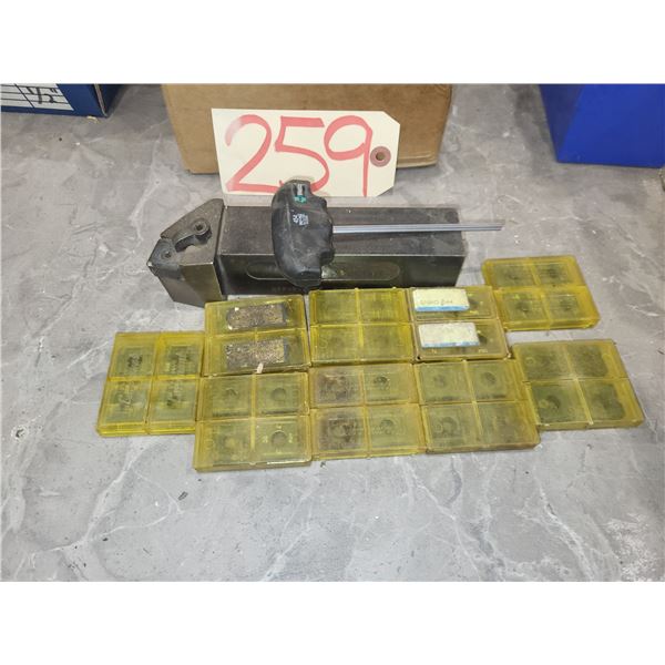 Kennametal Holder 1"1/2 MSRNR-246E with Inserts(36) SNMG