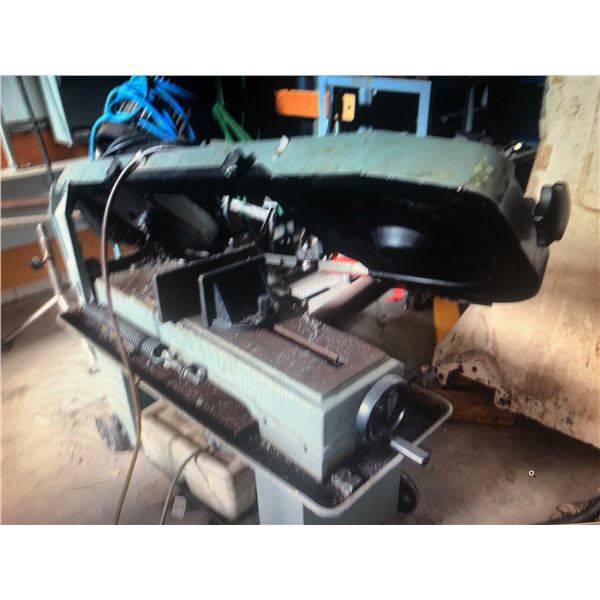 King geared bandsaw(Rusty)