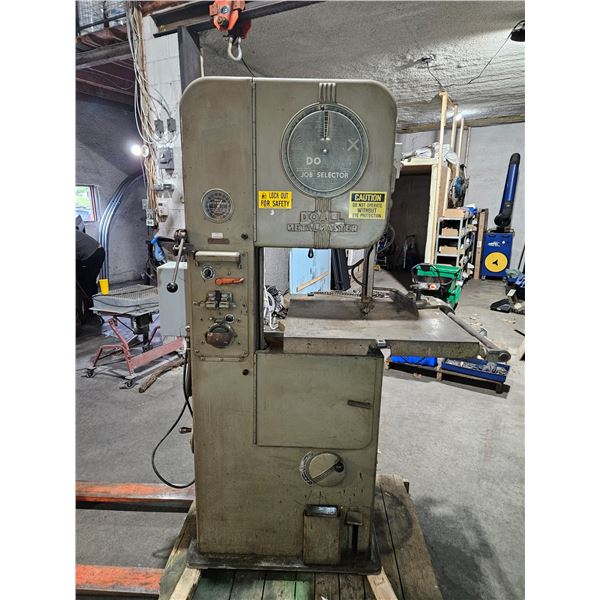Doall metal master 16'' w blade welder - 240V 3 phases runs smooth