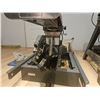 Image 3 : Craftsman 12'' sliding saw w stand - 240V single phase motor