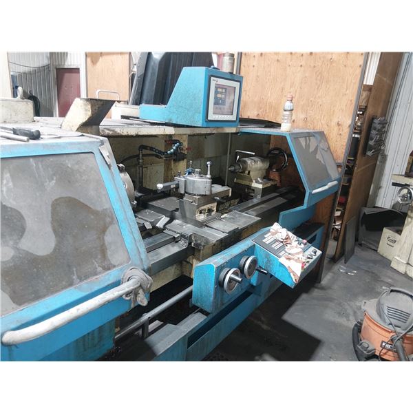 Tos Masturn 50CNC hybride Lathe(pour les pièces)