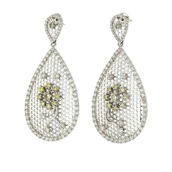 18K White Gold 4.15ctw Fancy Color Diamond Earring