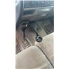 Image 22 : 1999 Ford F-350 Super Duty 4x4 Extended Cab – Triton V10 – Manual Trans – Starts & Runs 